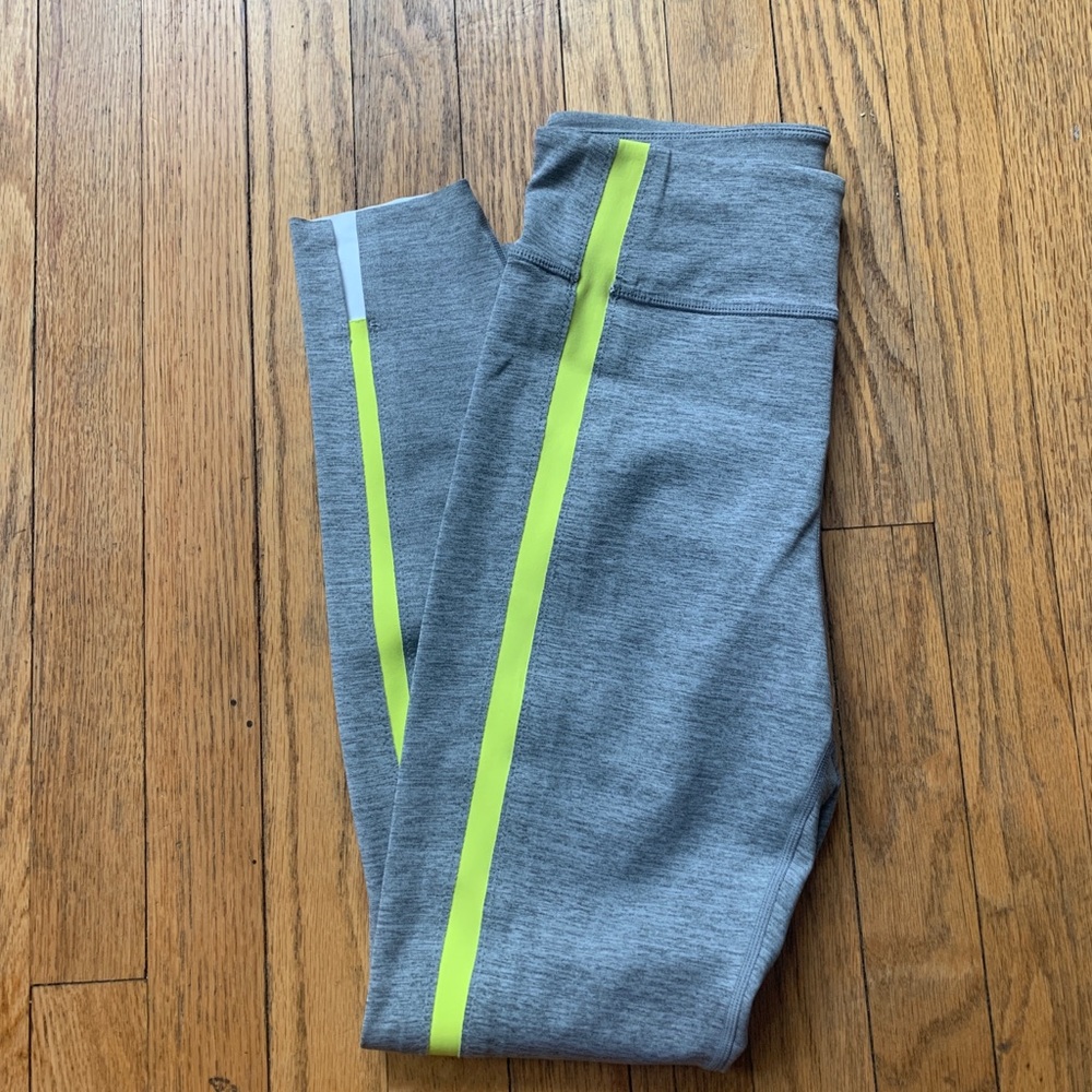 Zyia leggings